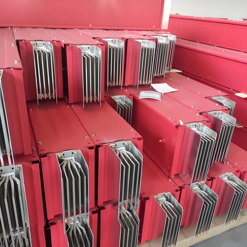 Busbhealach Iata Ísealvoltais atá resistant do Dhóiteán