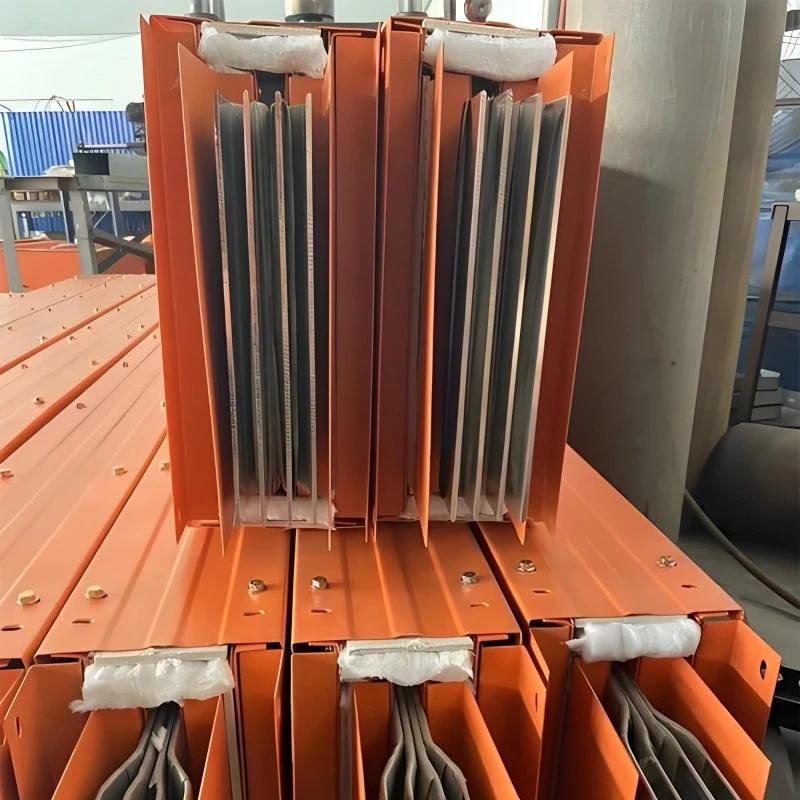 Busbhealach lasair-retardant